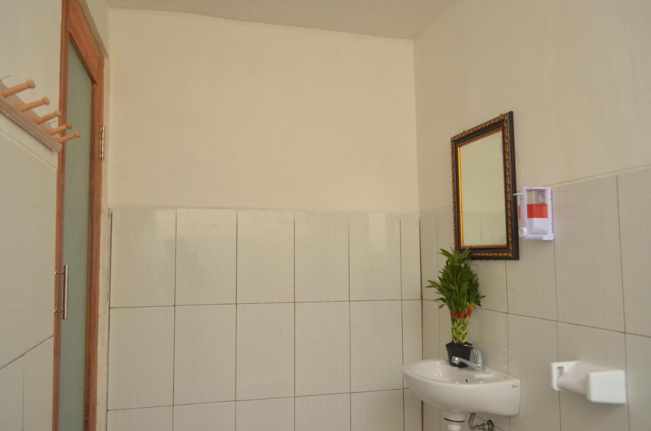 The Rahayu Cottage Batununggul Екстериор снимка